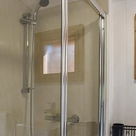 Keldholme Shepherds Hut - Uk37158 * Kirkbymoorside