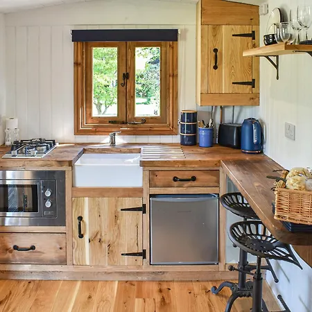 Keldholme Shepherds Hut - Uk37158 בית נופש